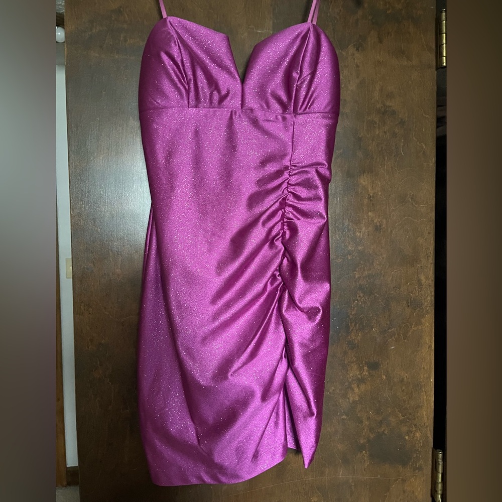 Size small- purchased and never worn
